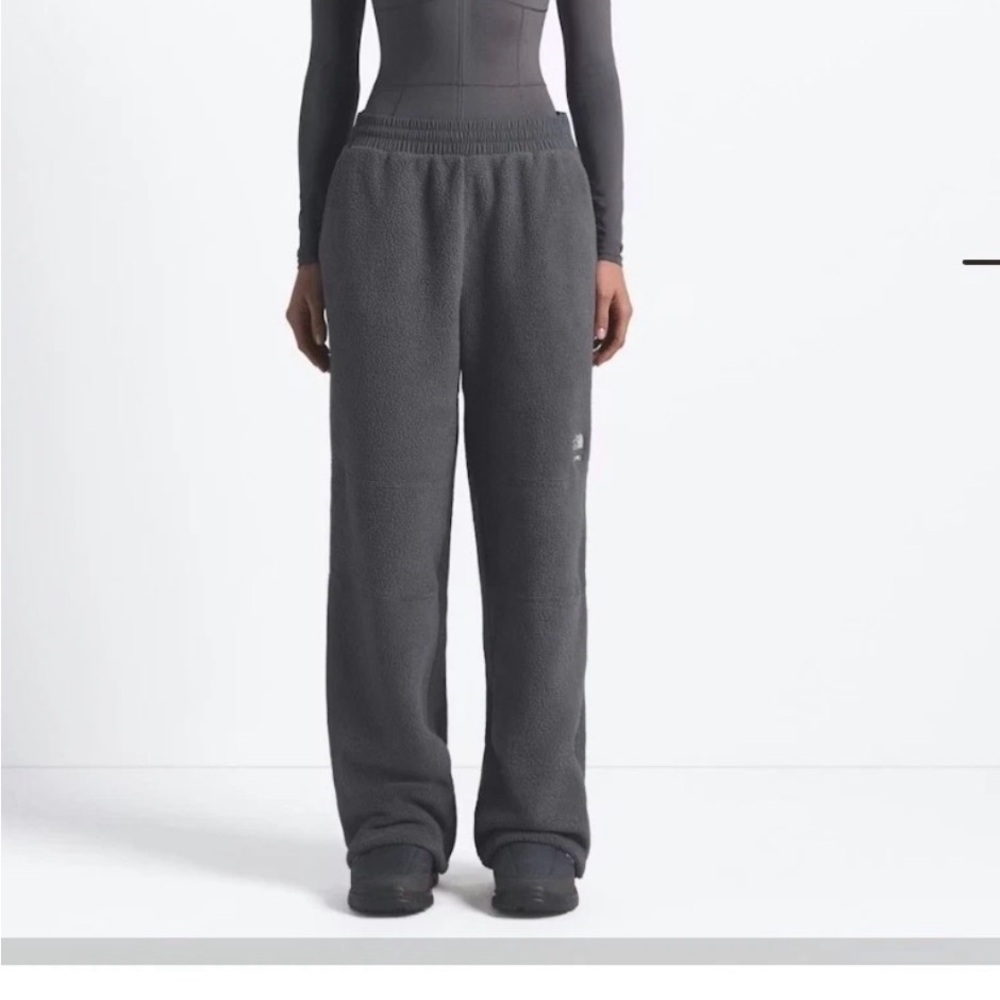 Skims x North Face Denali Gray Sherpa Fleece Joggers